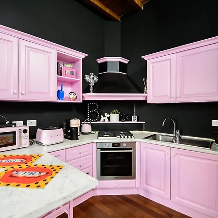 Pink House Tortellinosuite * Módena